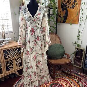 Vintage 70s 579 Ivory Floral Lace Empire Waist Bell Sleeve Prairie Maxi Dress
